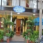 Hotel Busignani 3*