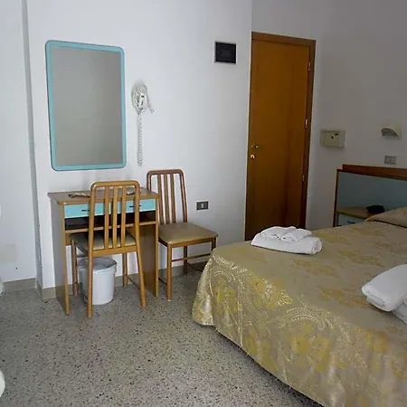 Hotel Busignani 3*