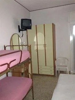 Busignani فندق ريميني